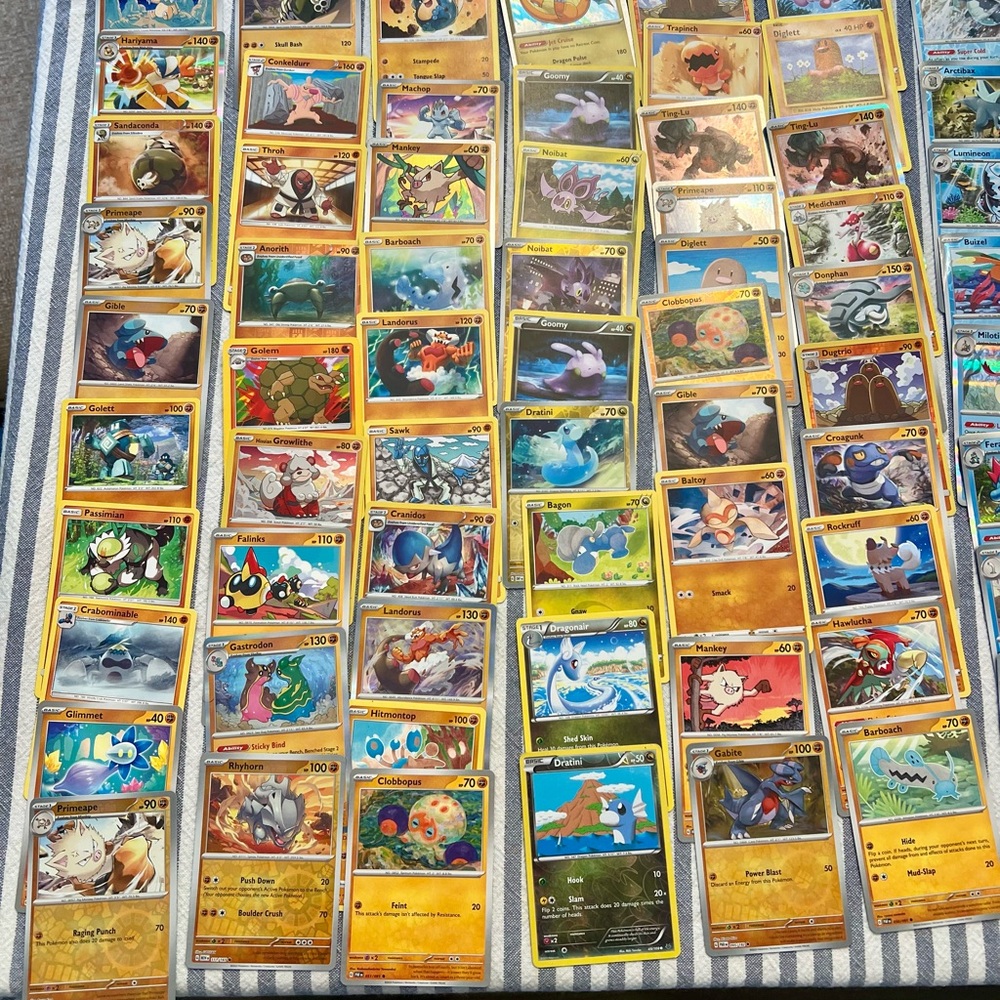 ~350 Pokemon Cards - assorted lot
